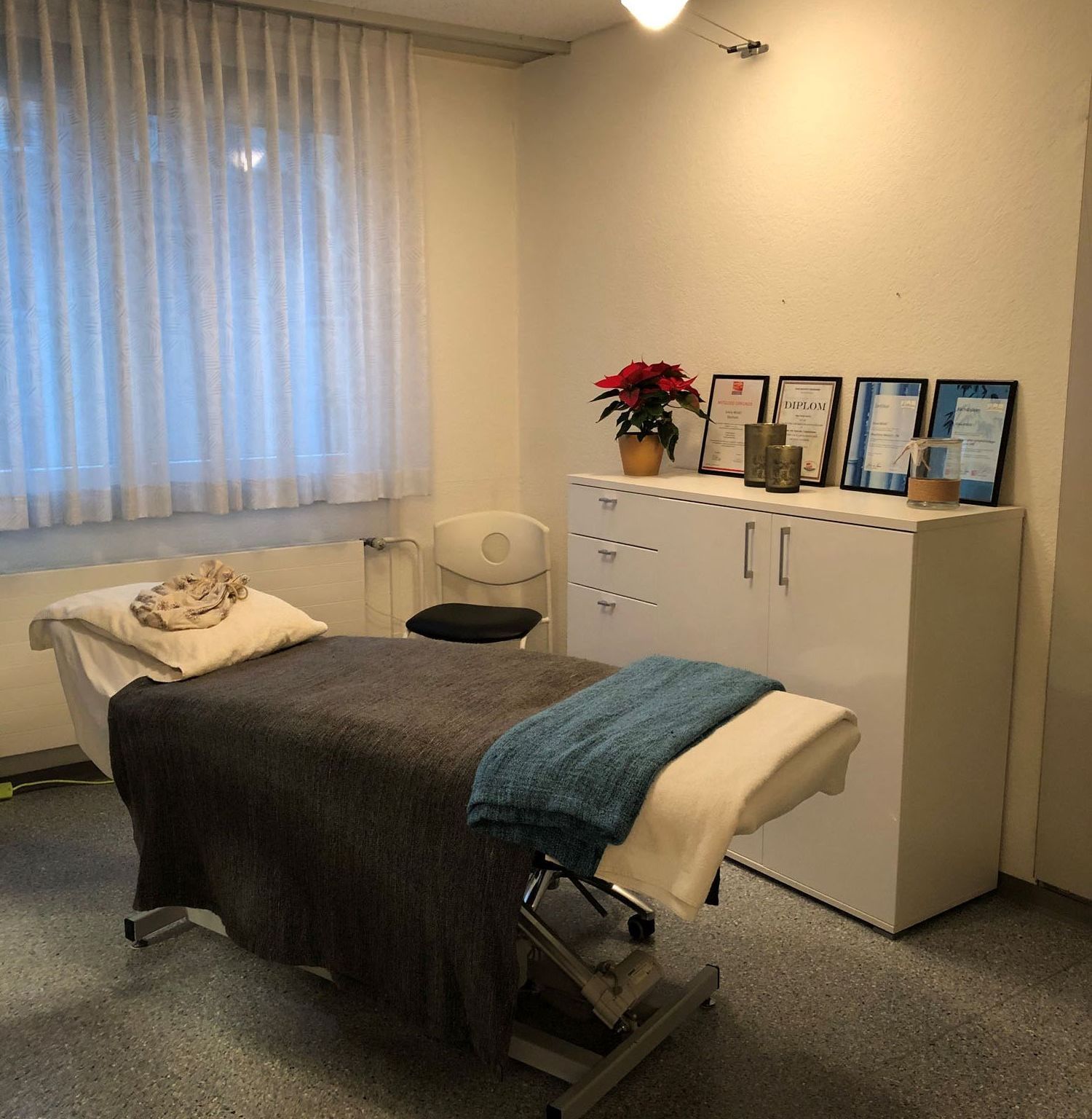 Kosmetische Fusspflege | Silvia Wickli manuelle Körpertherapie | Lymphdrainage, Fussrefelxzonentherapie | Schaffhausen