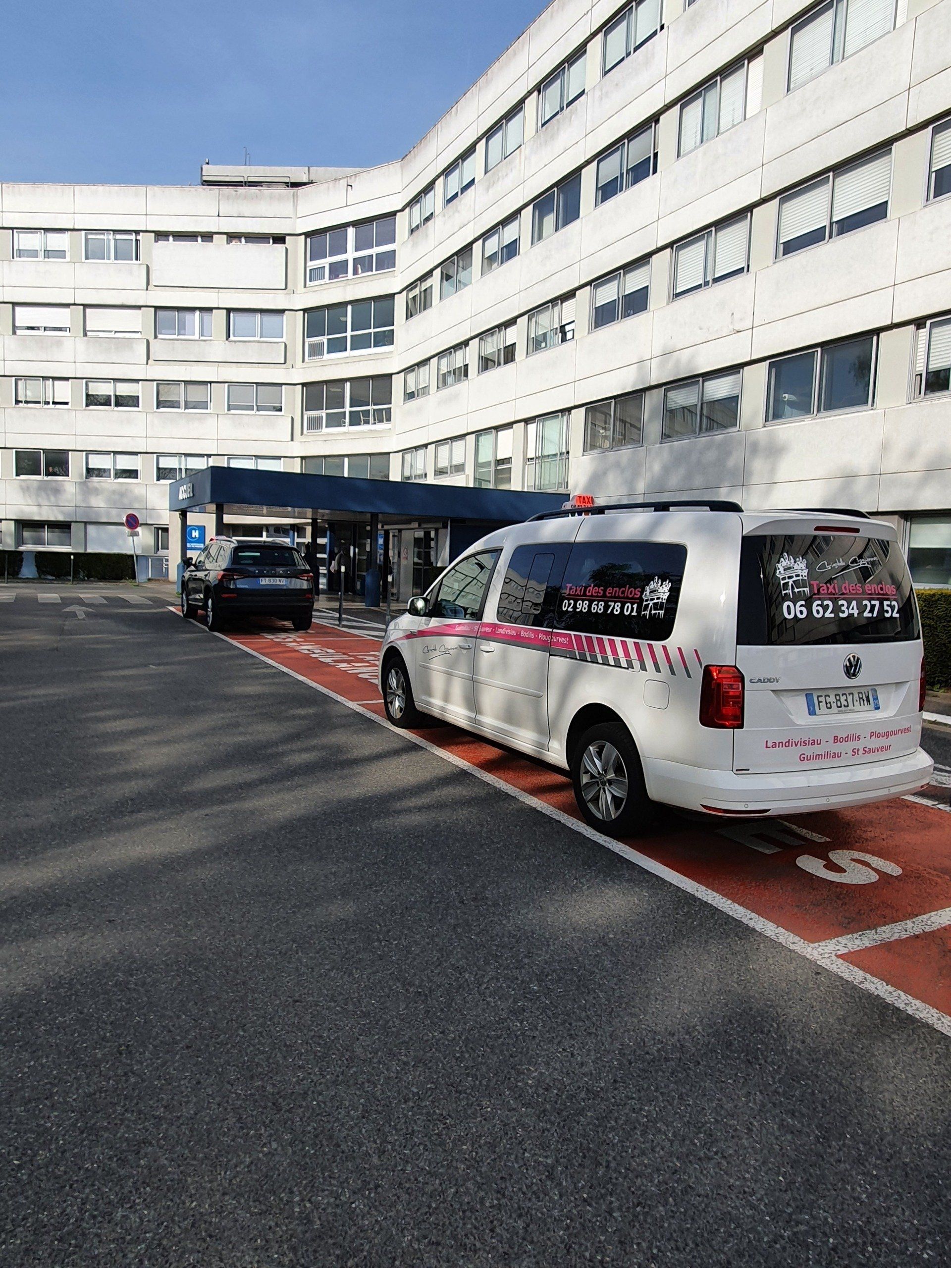 Taxi Caddy rose Finistère