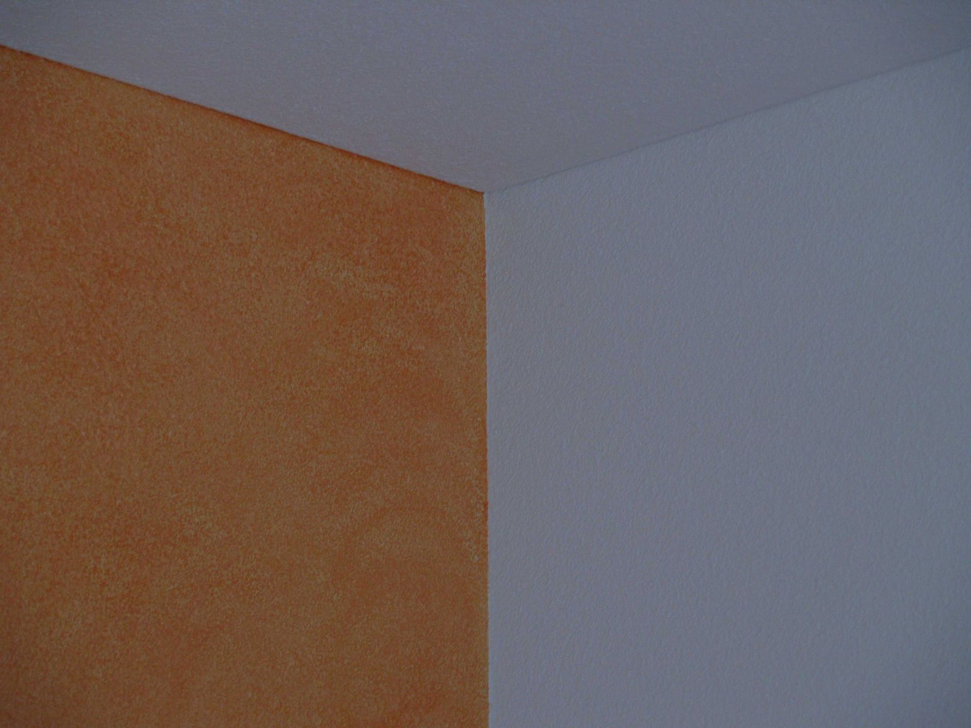 Orange wand - Malergeschäft Buchmann in Luzern