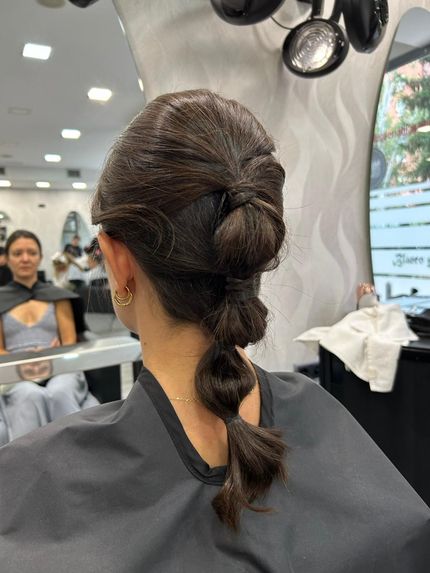 Peinado realizado en Blanco y Negro Estilistas