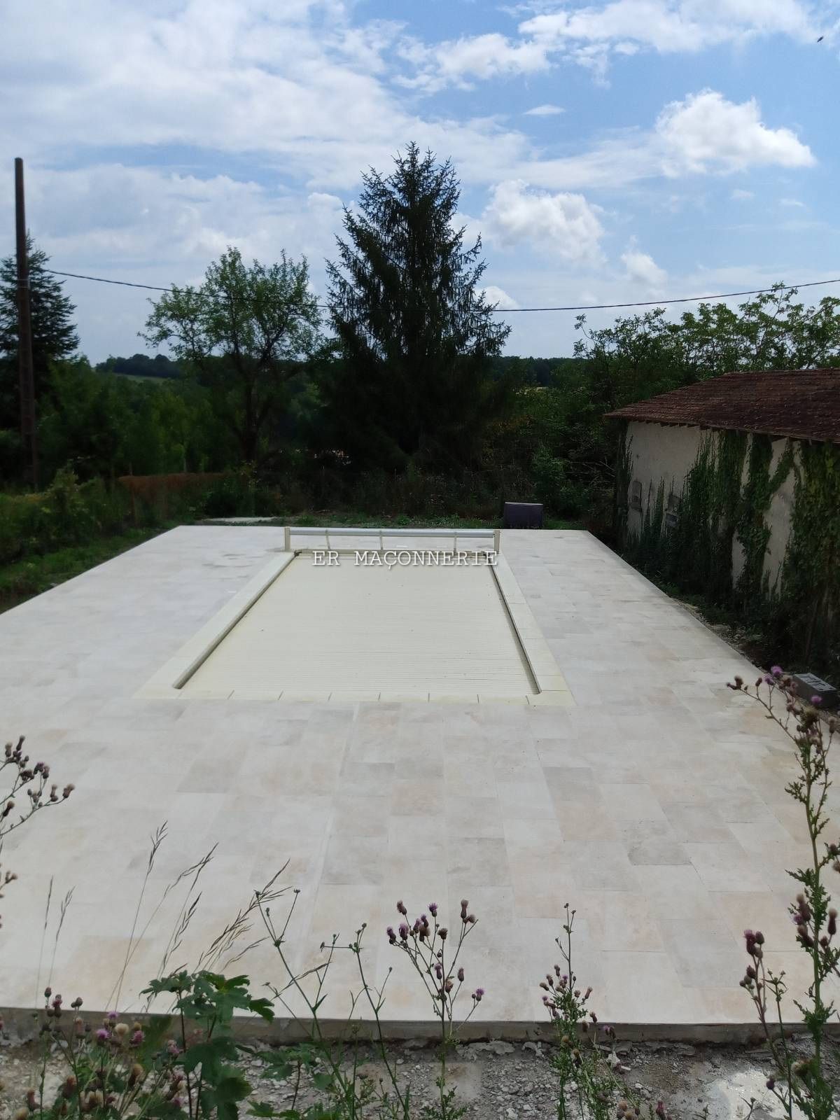 Terrasse d'une piscine