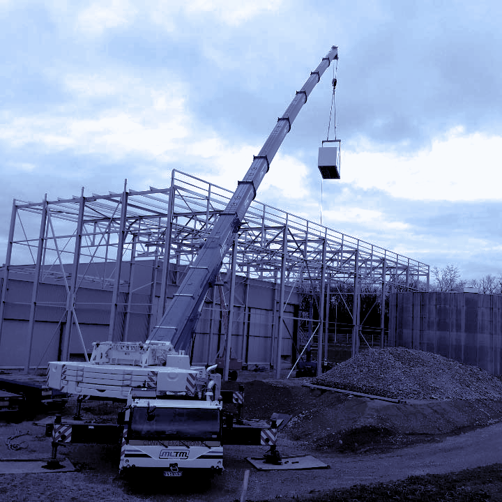 Une grue sur un chantier