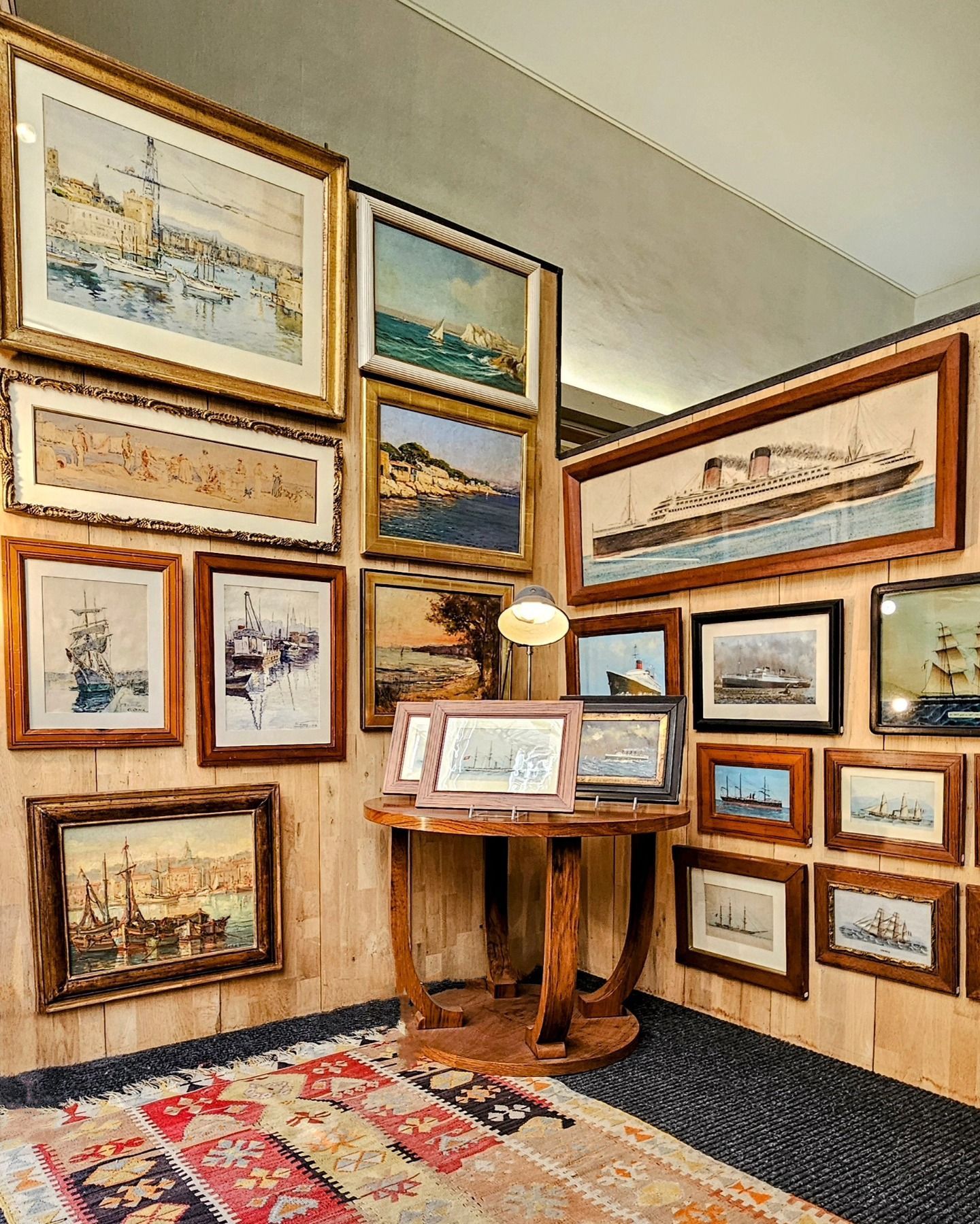 Un grand nombre de tableaux