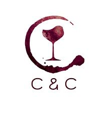 Logotipo de copa de vino granate dentro de una pincelada circular con el texto “C&C” debajo.