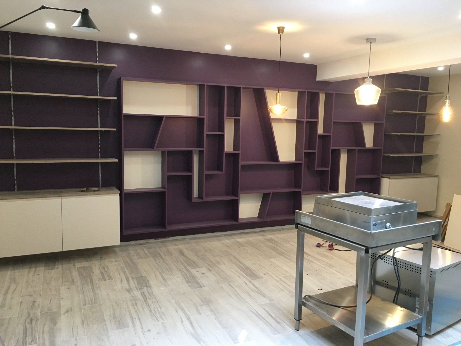 Mise en place d'un meuble et peinture