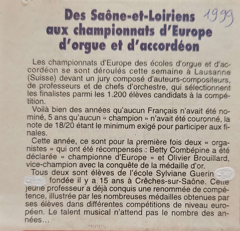 Article en noir et blanc 1999.