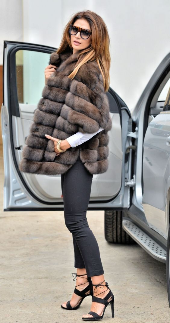 Russian sable poncho – SR Furs Diffusion Ltd