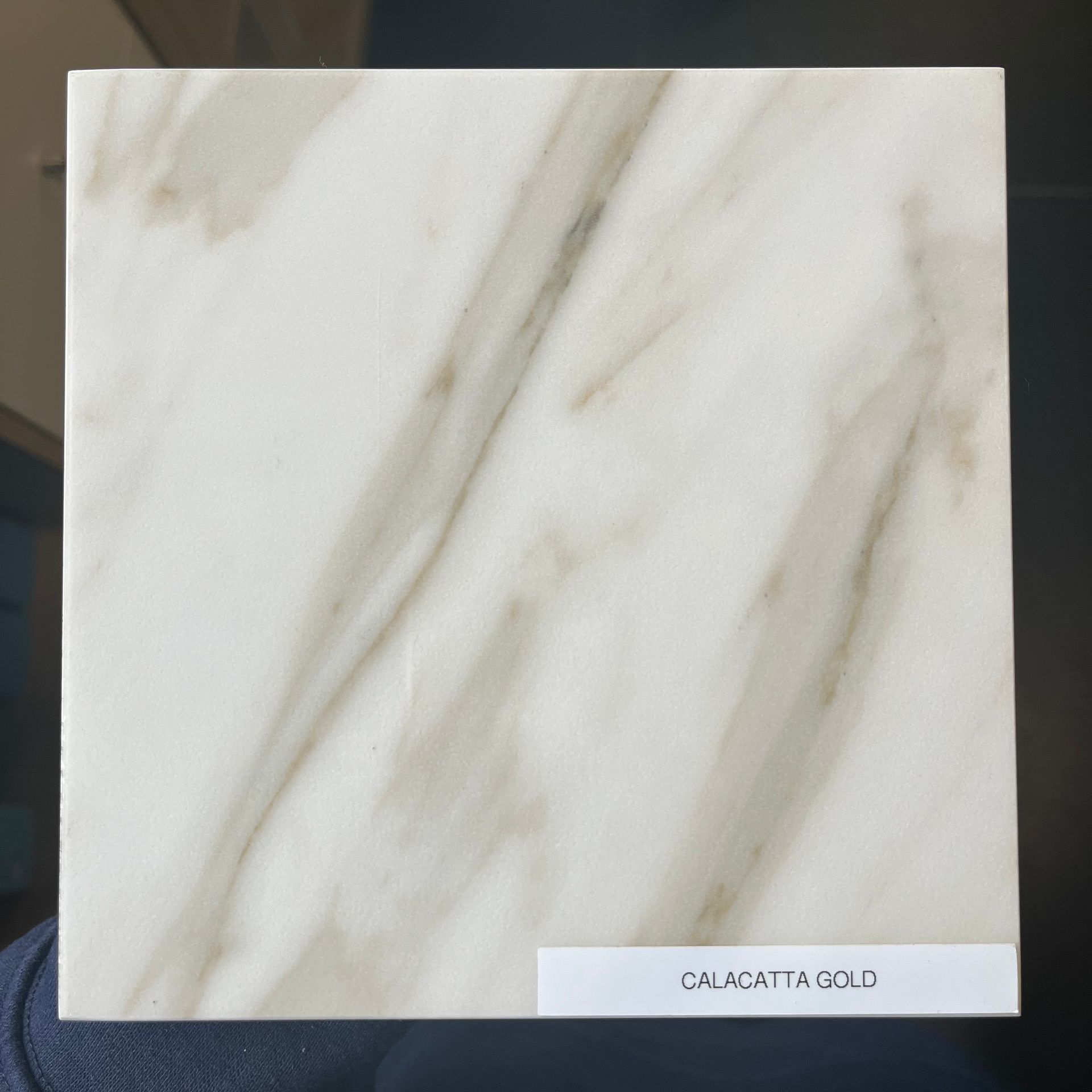 Dalle céramique Calacatta Gold poli