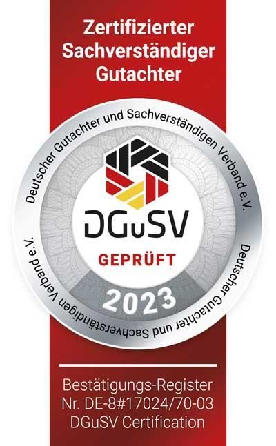 Eine Plakette mit der Aufschrift „dgusv geprüft 2023“