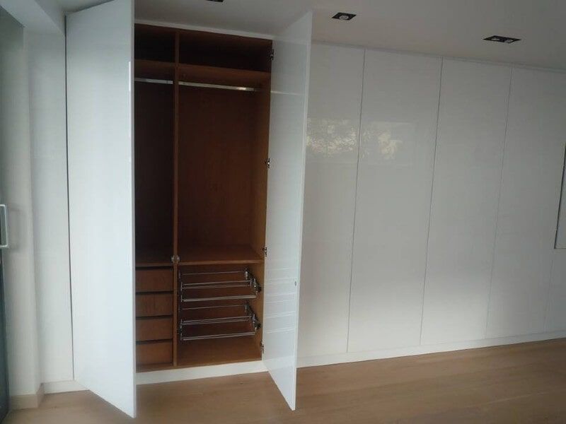 Κατασκευή Ντουλάπας