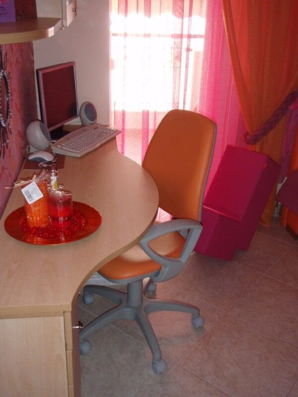 Έπιπλα Γραφείου