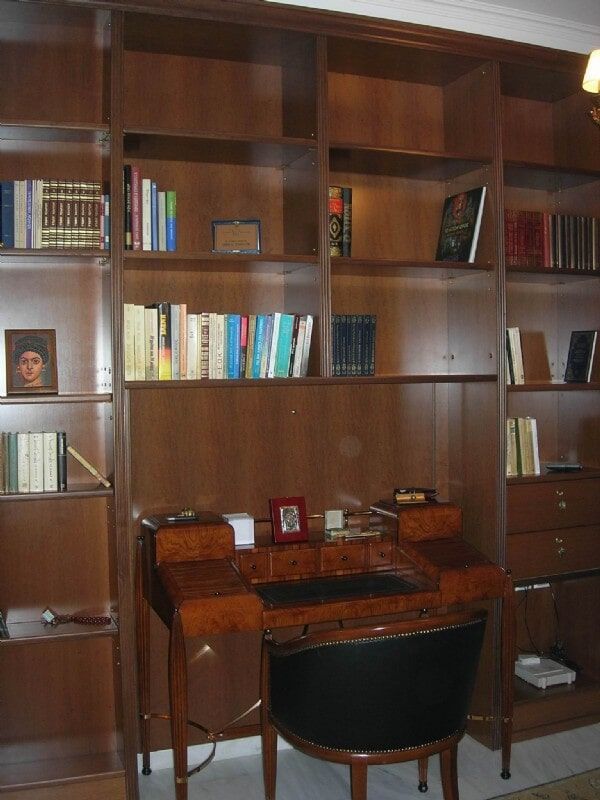 Έπιπλα Γραφείου