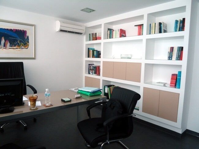 Έπιπλα Γραφείου