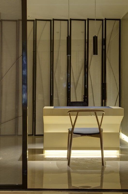 Επιπλώσεις Καταστημάτων
