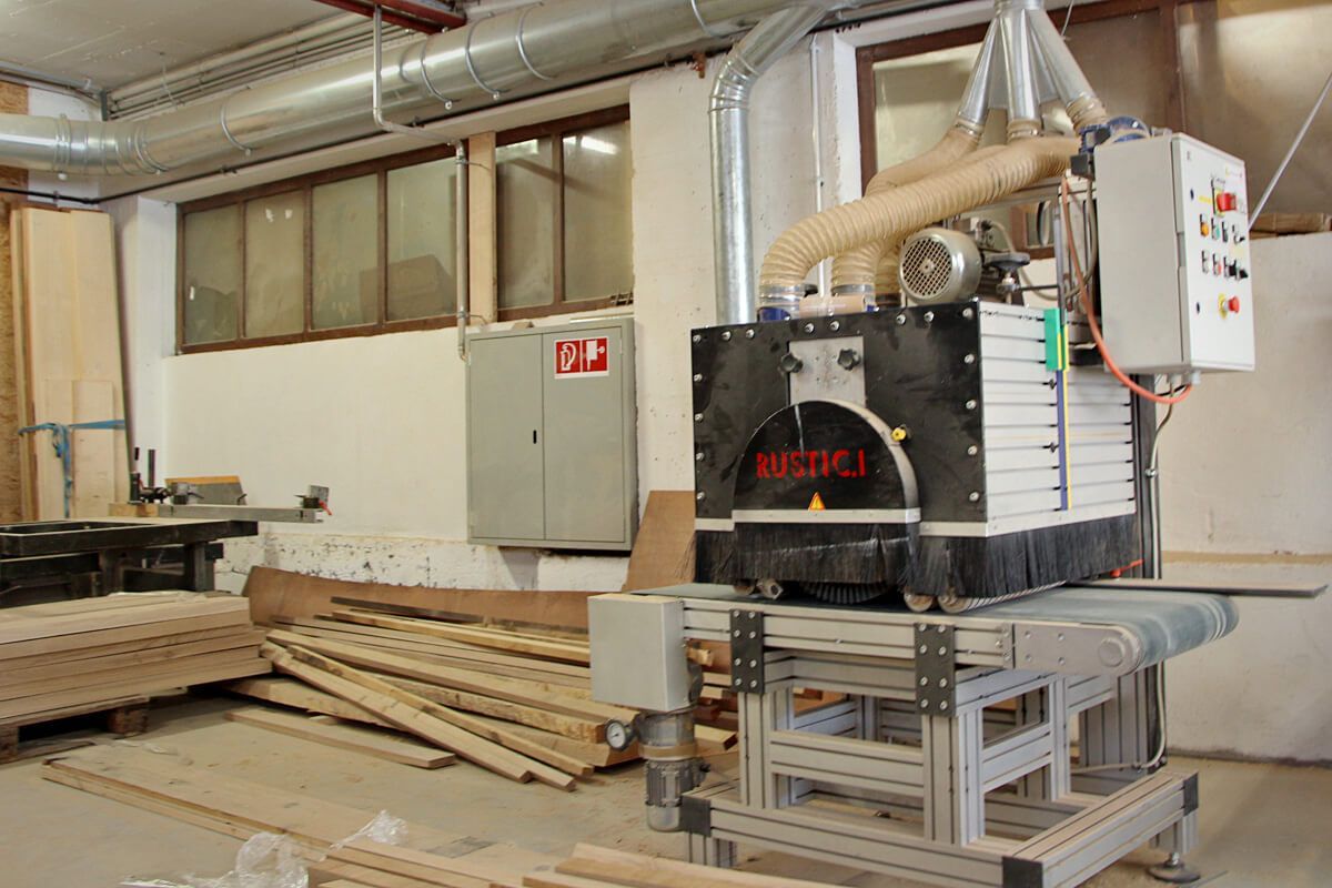 macchina per la realizzazionedi infissi in legno - Bruno Clalüna