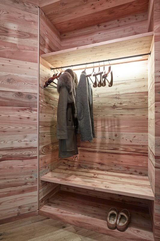 soluzione di arredo in legno su misura - Bruno Clalüna