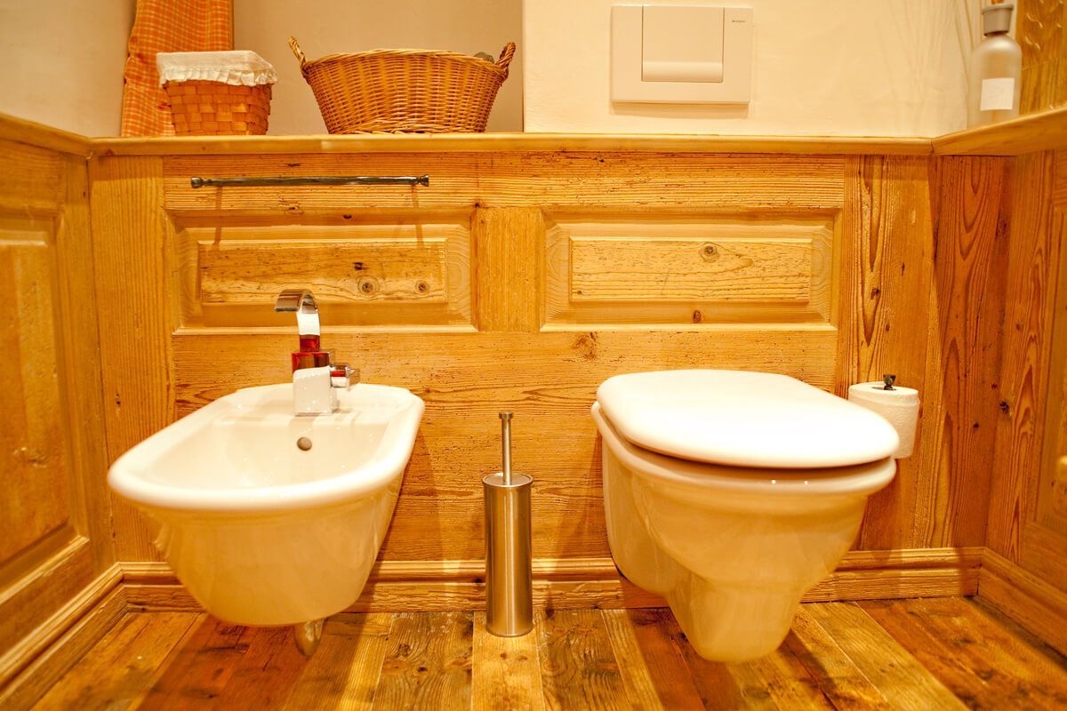 mobili per il bagno in legno - Bruno Clalüna