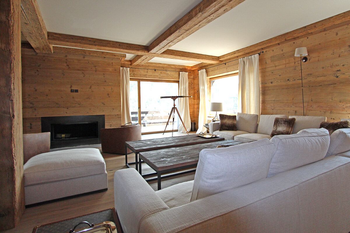 lounge con arredi in legno - Bruno Clalüna