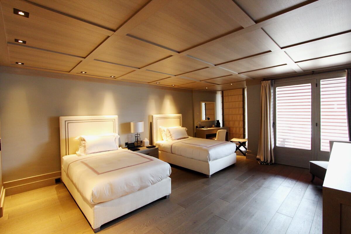 camera da letto arredata con il legno - Bruno Clalüna