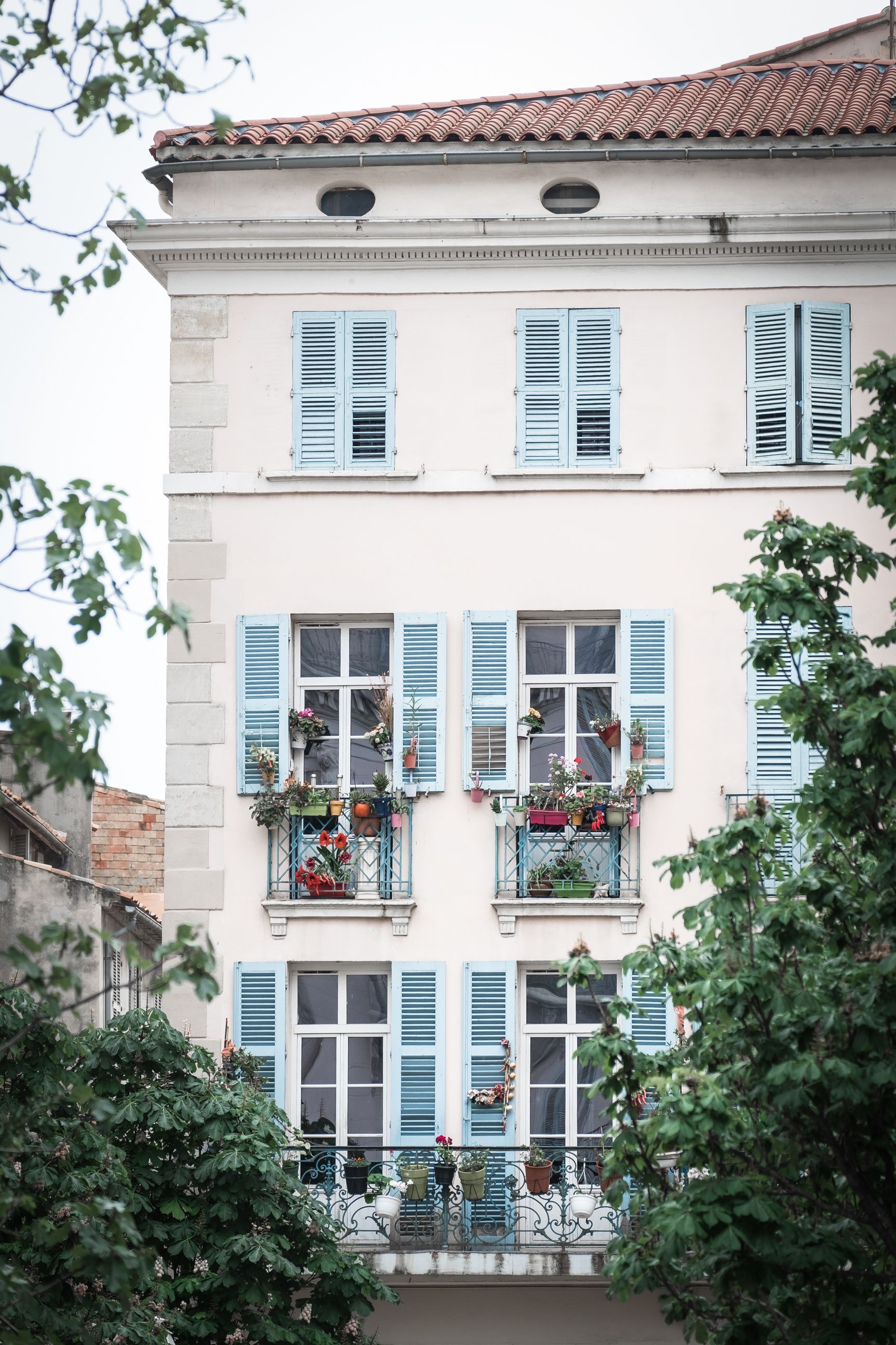 Façade d'immeuble provençal