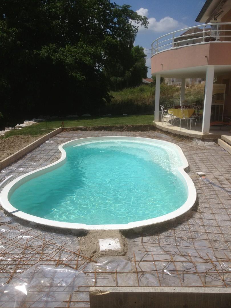 Mise en place piscine coque