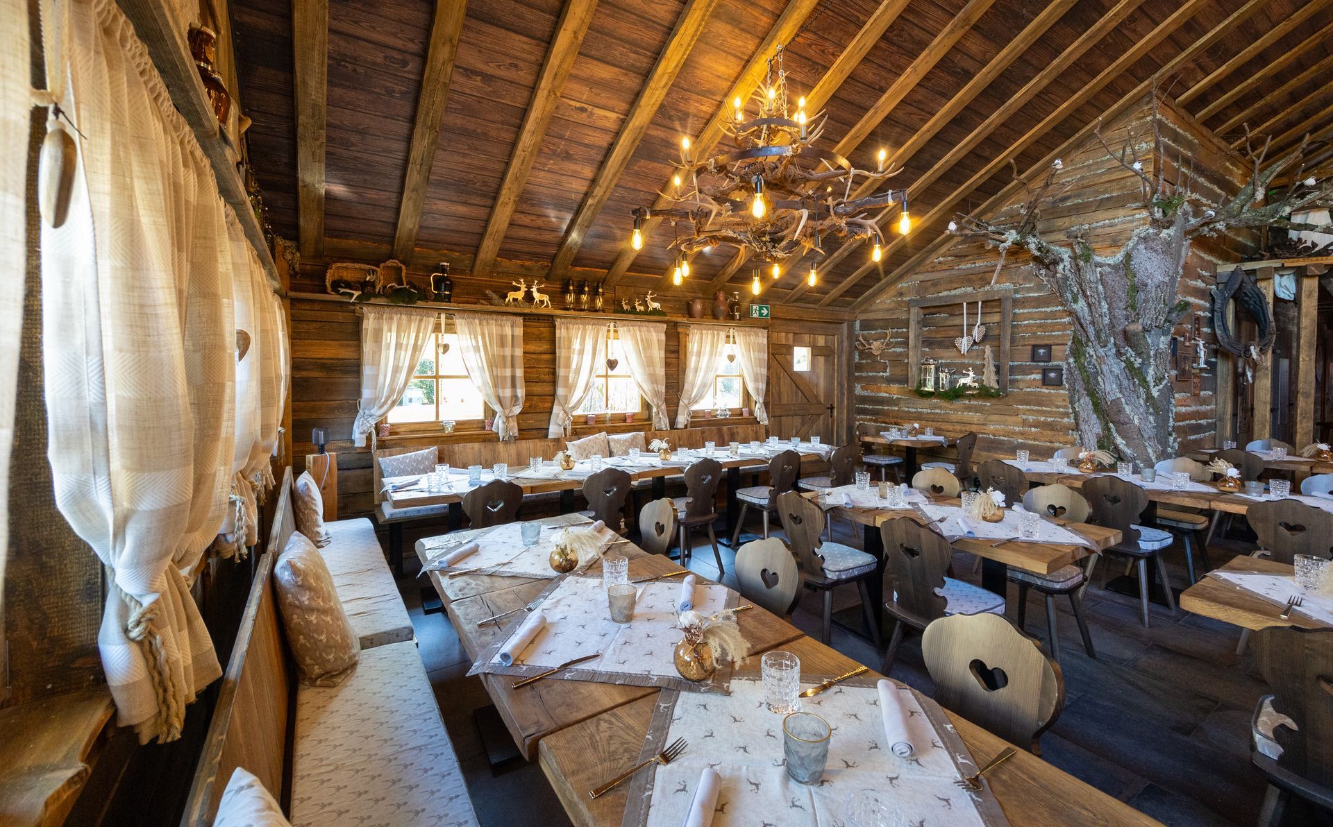 Grenz Alm - Restaurant