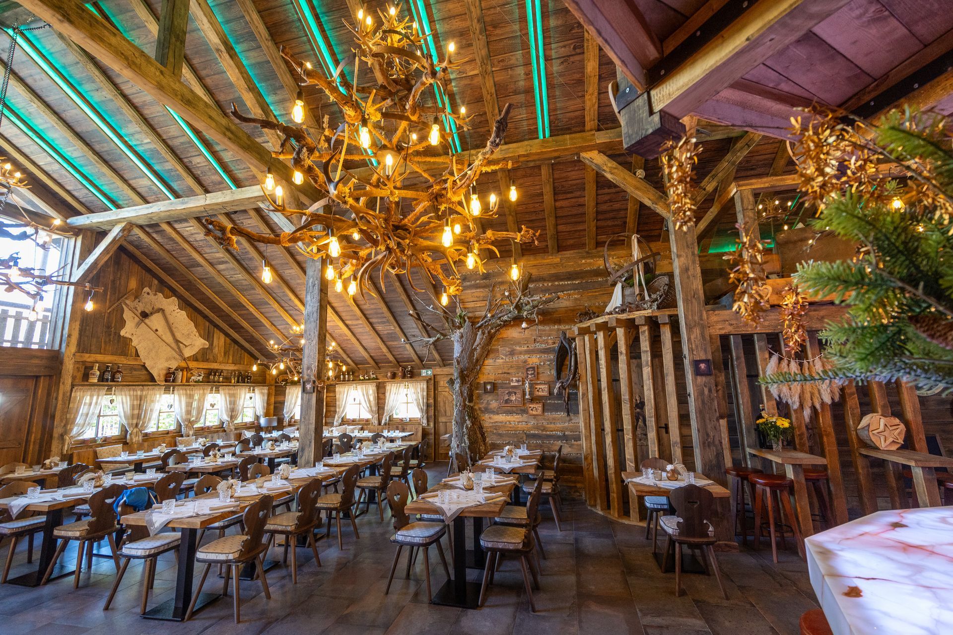 Grenz Alm - Restaurant