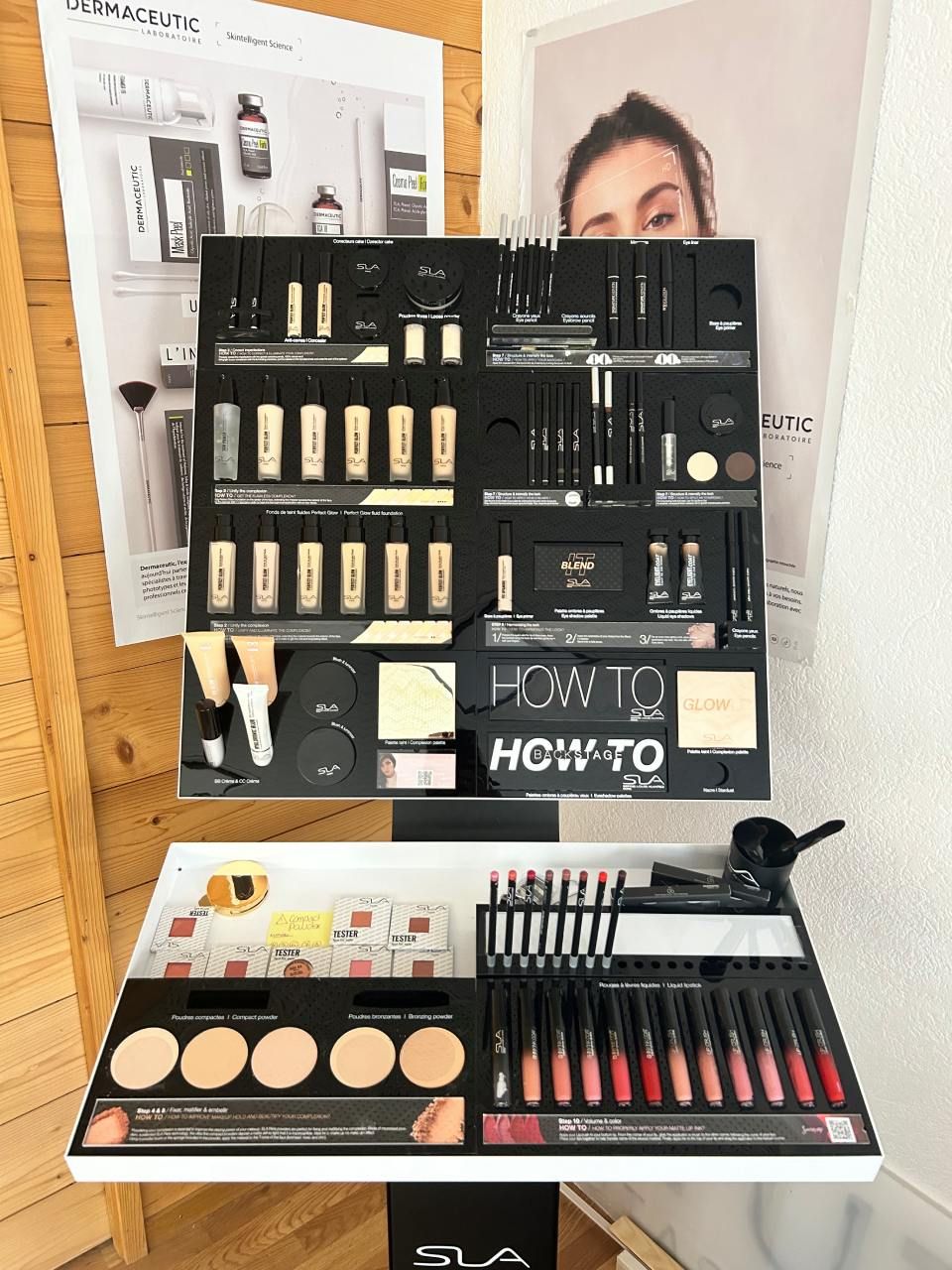 Un présentoir de maquillage Make up by Serge Louis Alverez – Paris - Alpine Skin