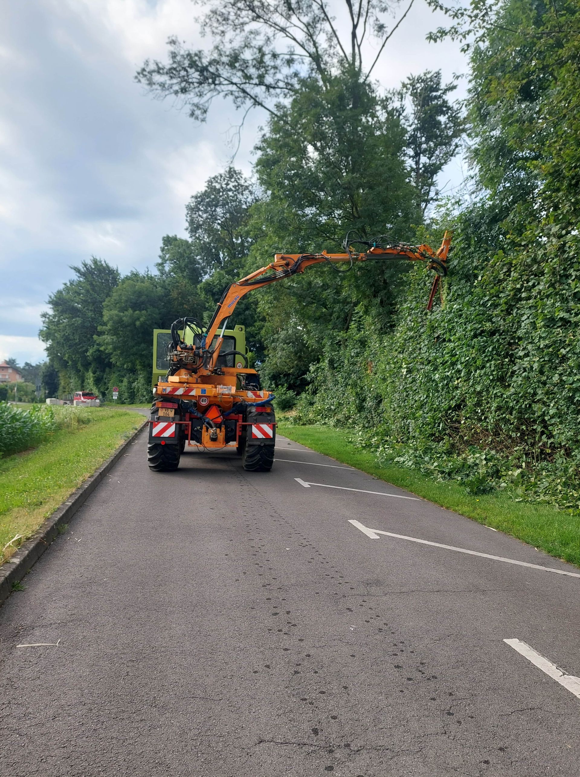 Frédéric Staehli Services Sàrl - Eparage - entretien des bords de route