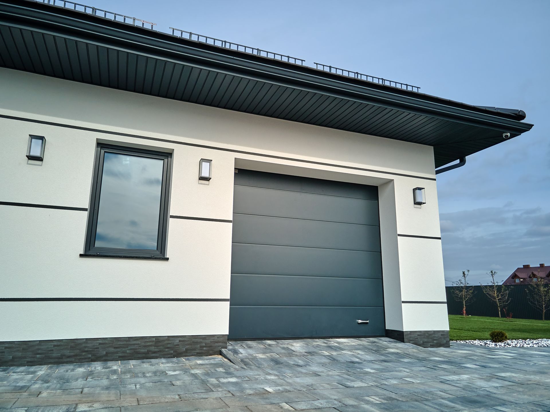 Porte de garage grise moderne