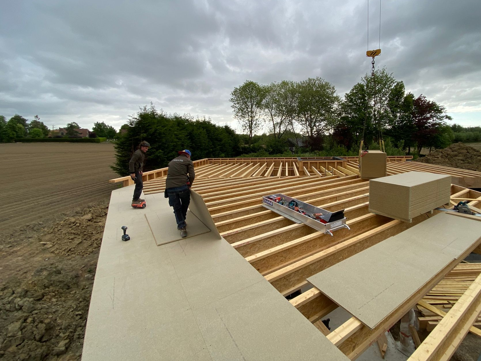 Maison à ossature en bois en cours de réalisation