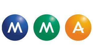 Cercles bleus, verts et oranges avec les lettres M, M et A en blanc.