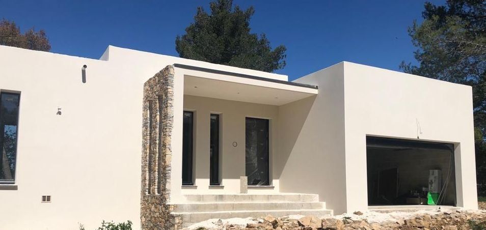 Villa blanche à Nimes