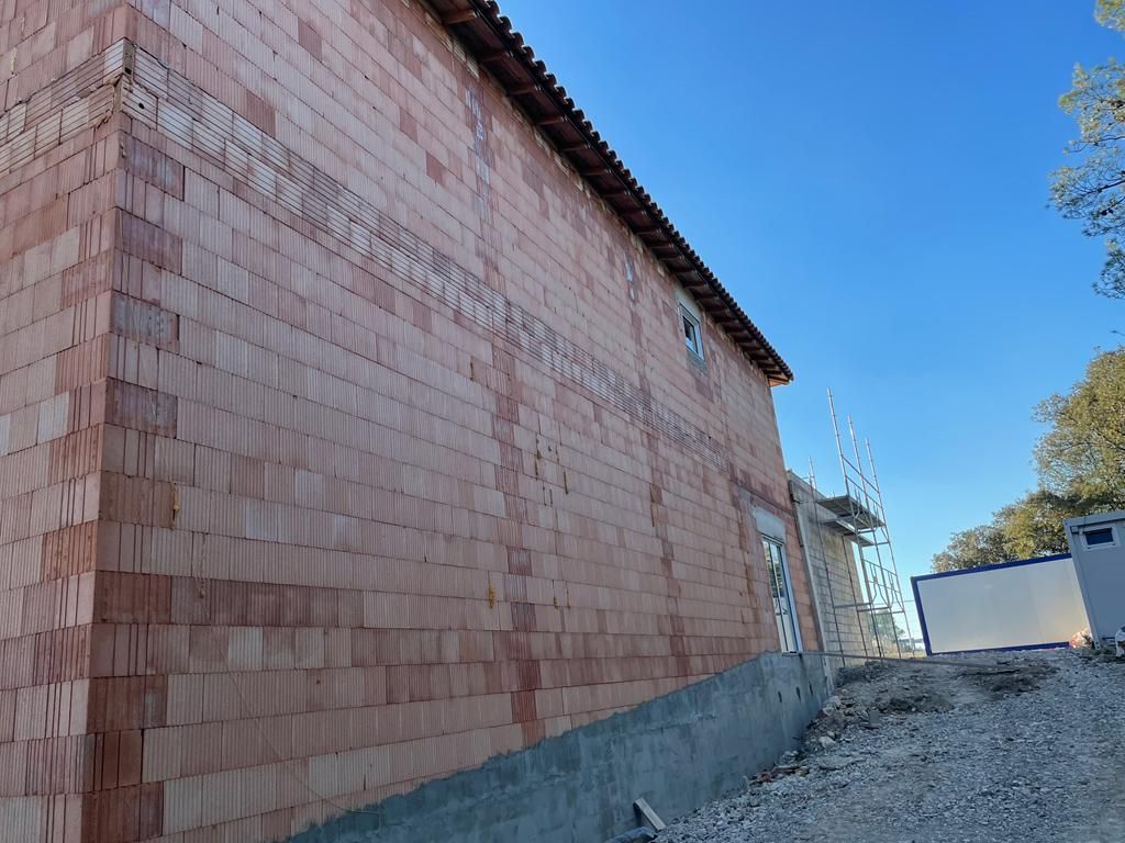 Mur en brique avant les travaux d'isolation par l'extérieur