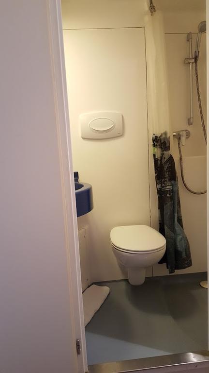 Chambre avec wc