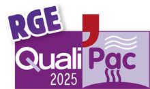 Un logo violet et blanc pour rge quali pac 2025