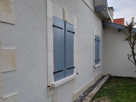 Jolie cheminée en brique