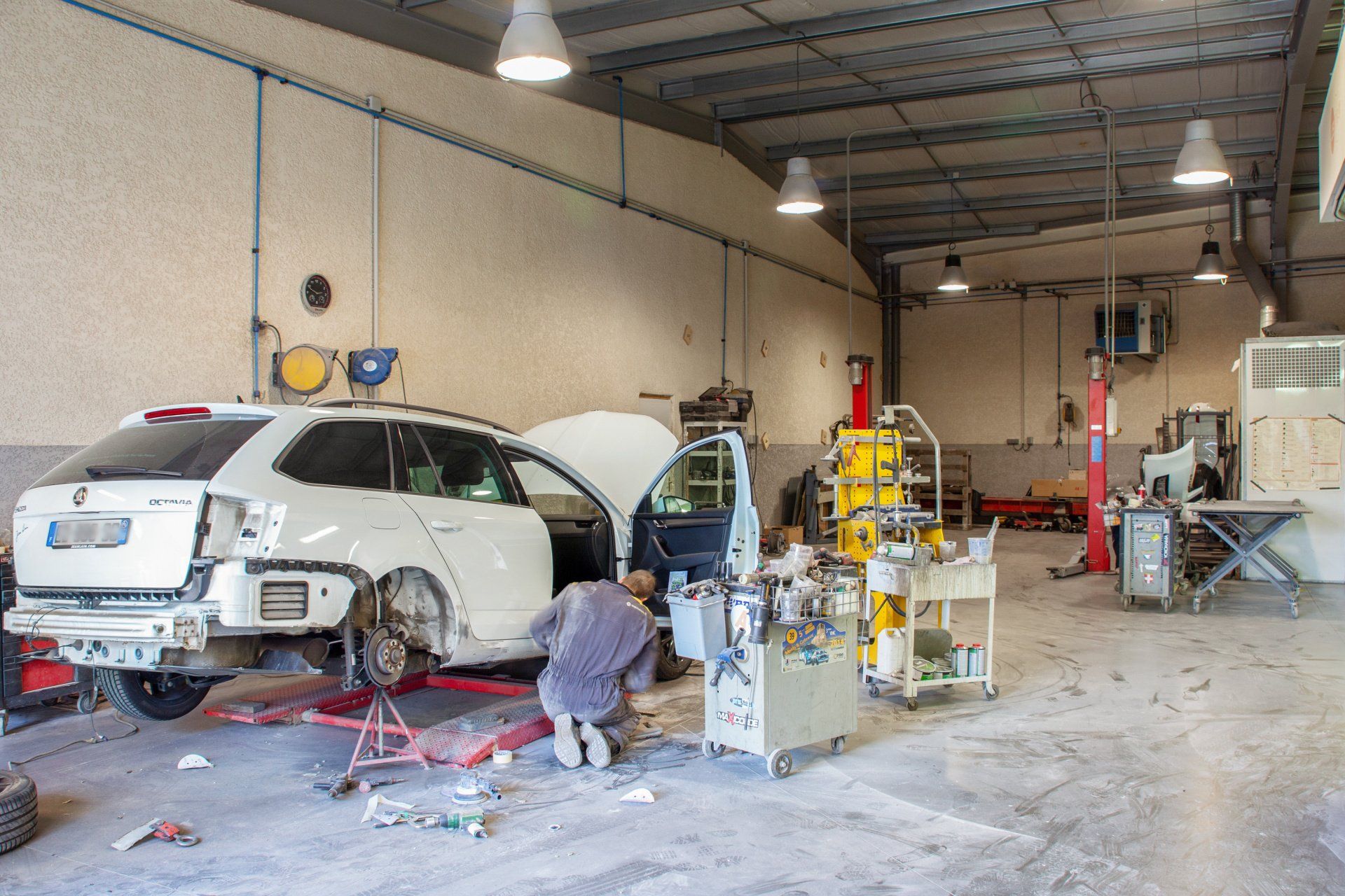 ATELIER DE CARROSSERIE