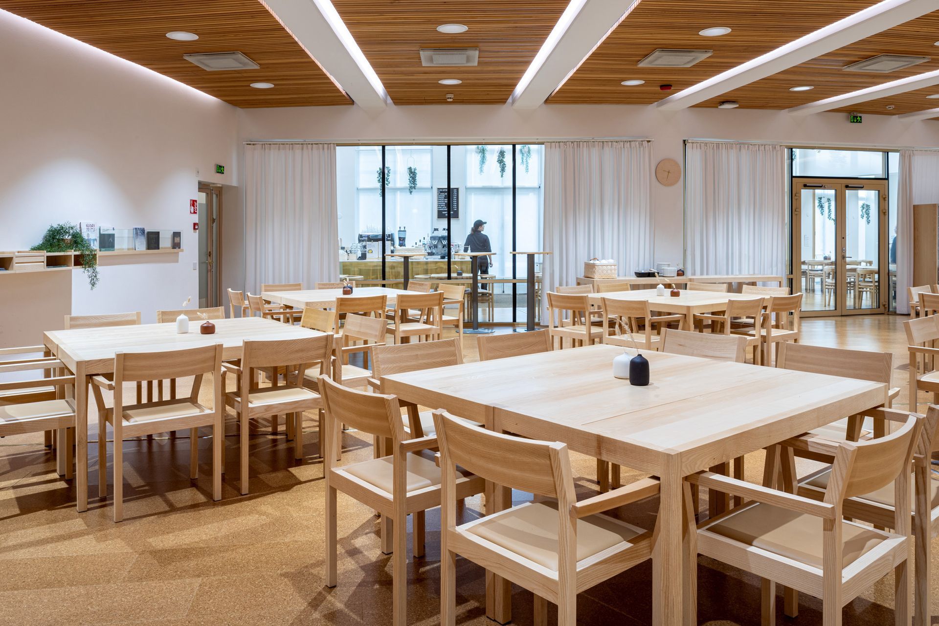 Ravintolasuunnittelu - ravintolasalin irtokalustesuunnitelma.