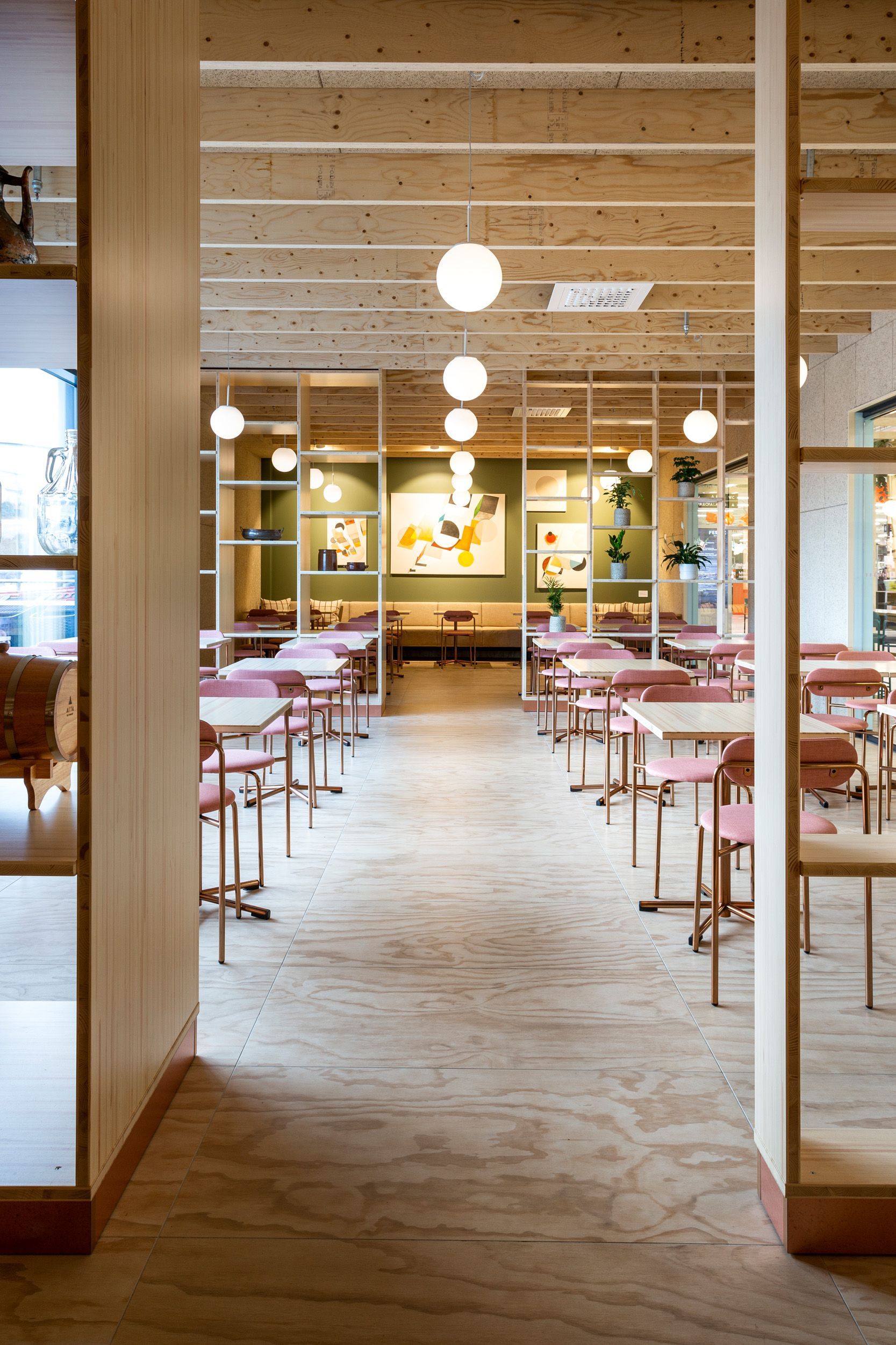 Eksotiikkaa lapissa - värikäs ravintolasuunnitelma