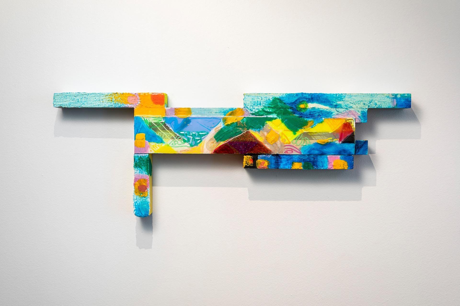 Taiteilija Henri Hagmanin värikäs teos taidenättelyssä. Maalaus puulle ja pleksille. 