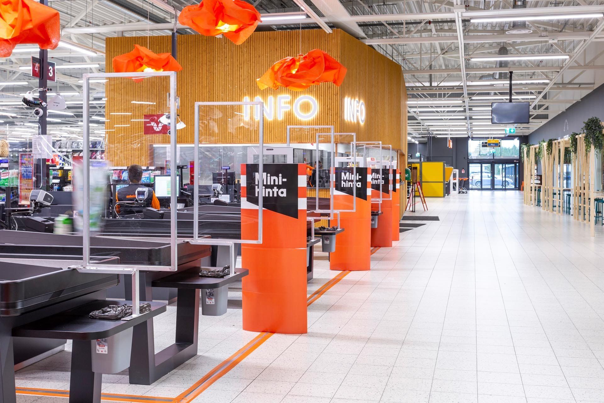 Kauppakäytävän suunnitelma - kassa ja infopiste.