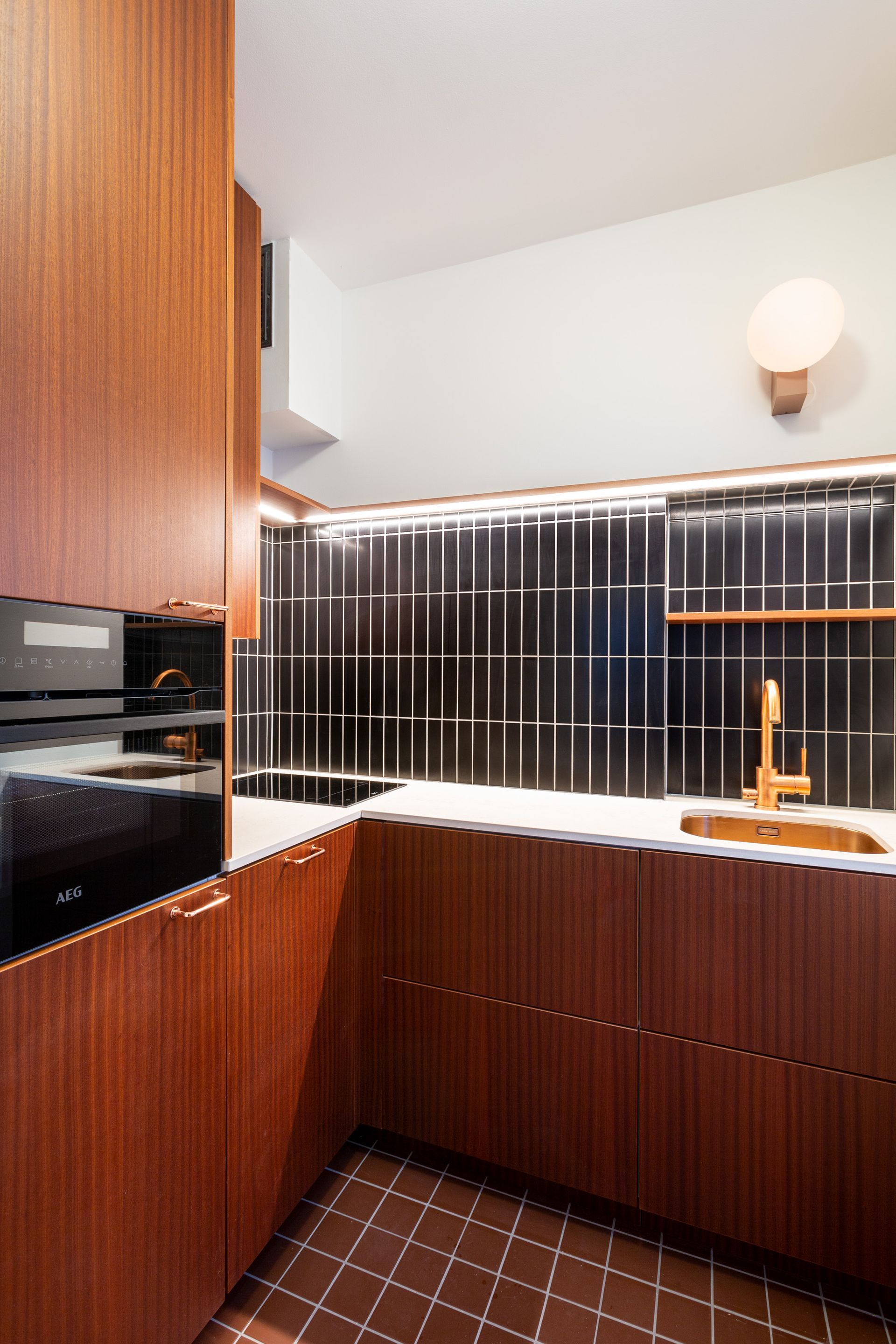 Keittiösuunnittelu - kaksion pieni keittiö. 