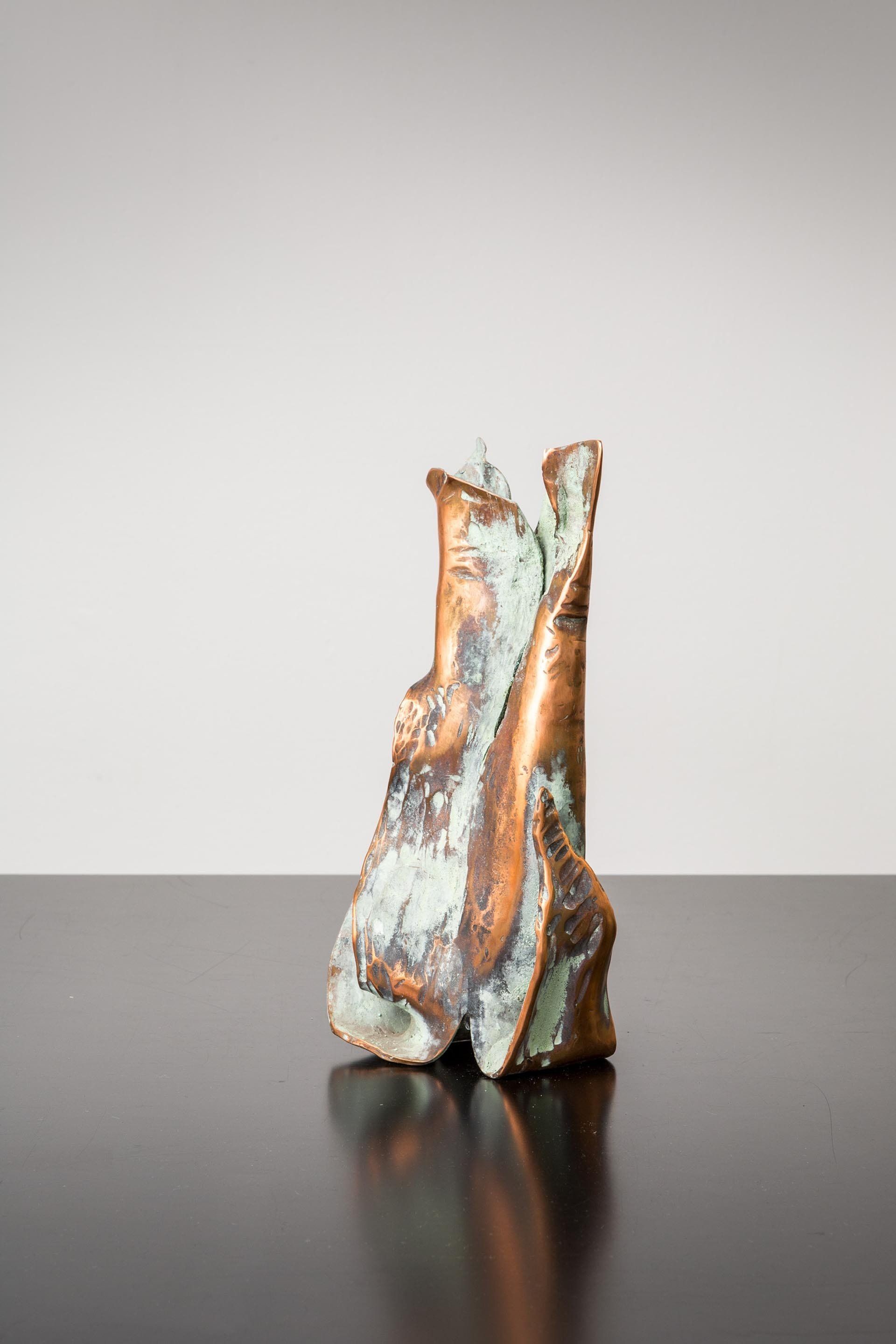 Taideseppä Risto Immonen veistos Nuppu. 