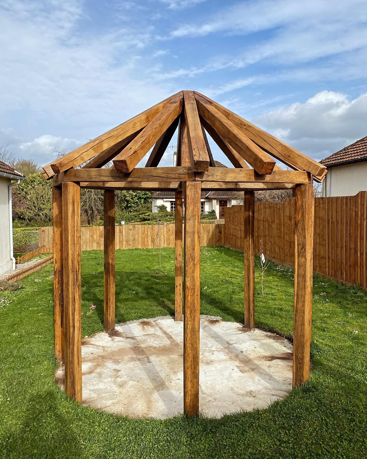 Une ossature bois de pigeonnier