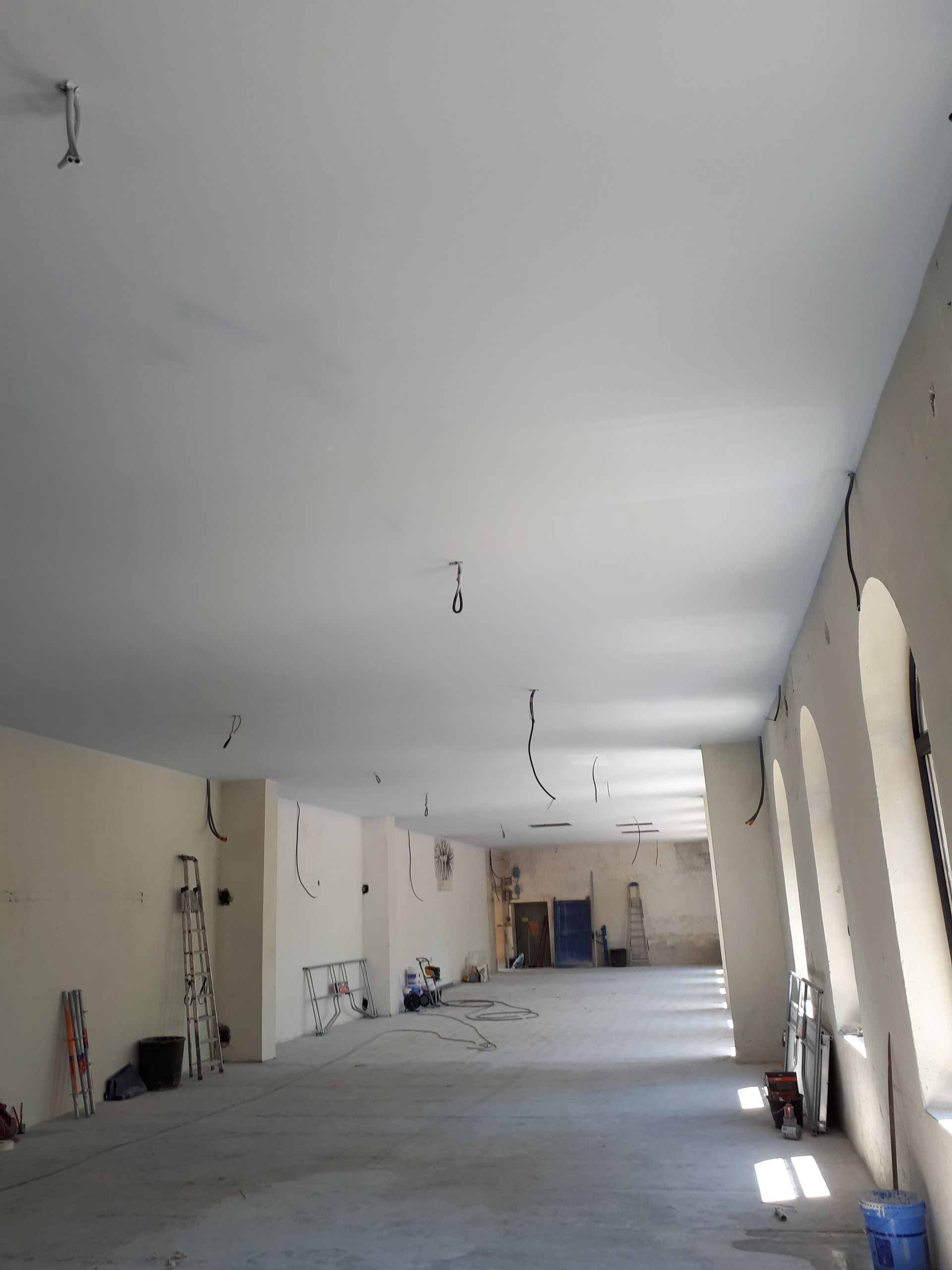 Peinture de plafond à l'Airless