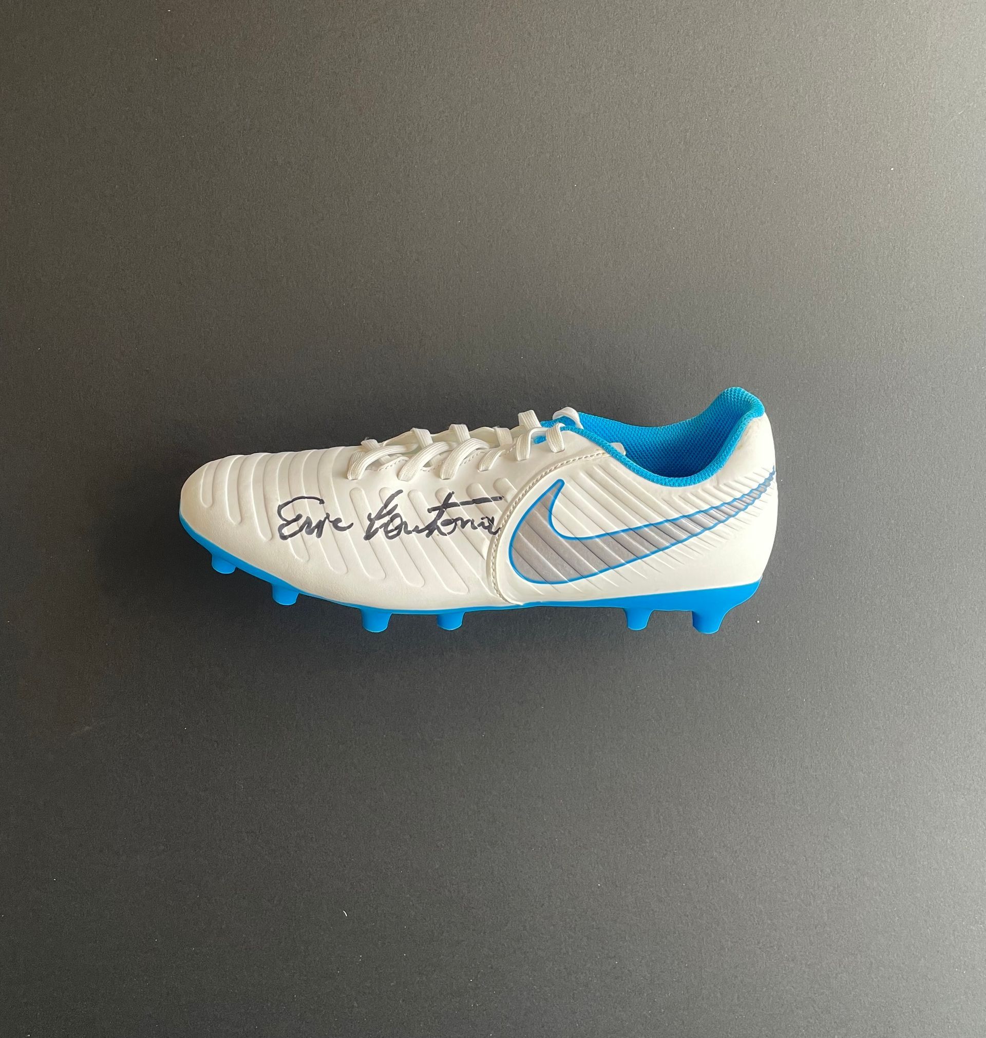 Eric Cantona signed boot
