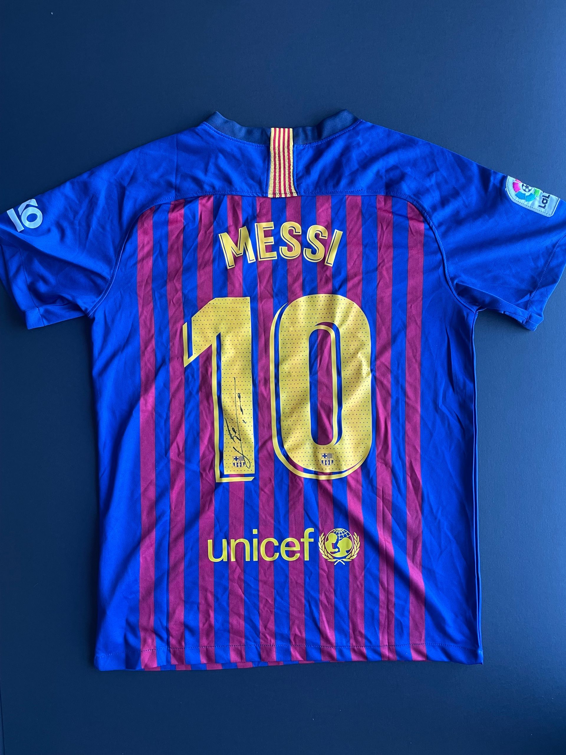 Lionel Messi Signed Barcelona 2018-19 Shirt