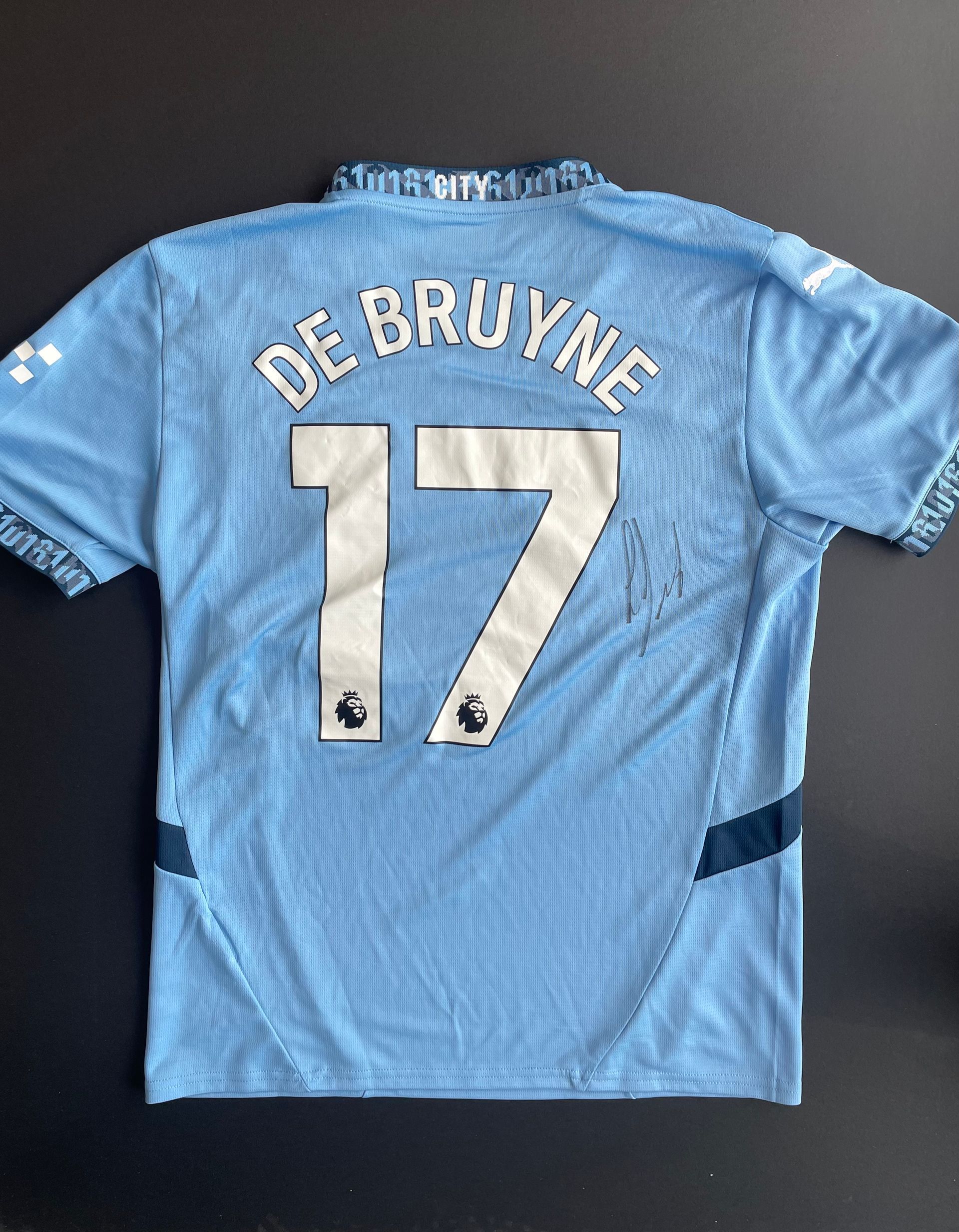 Kevin De Bruyne signed final season shirt 24/25