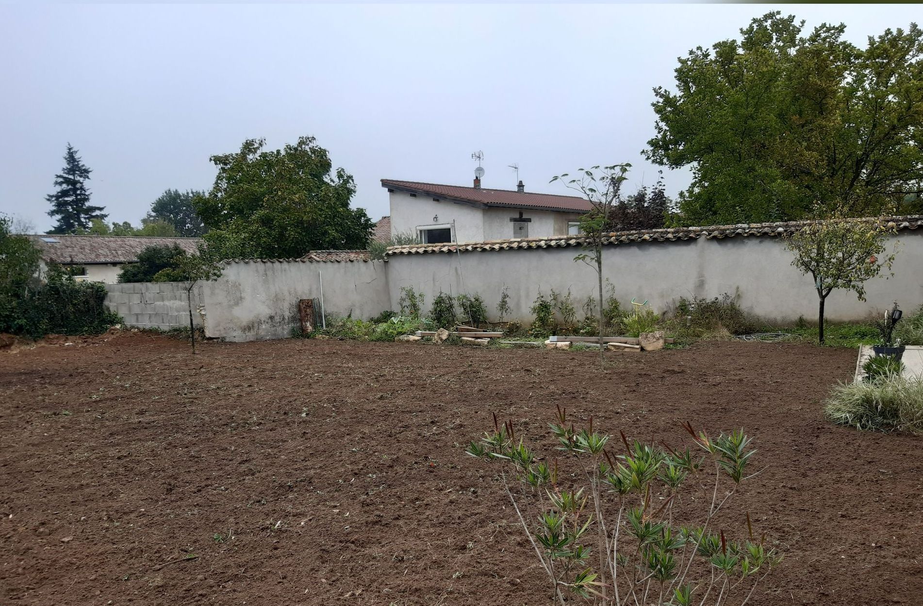 Terrain préparé pour engazonnement